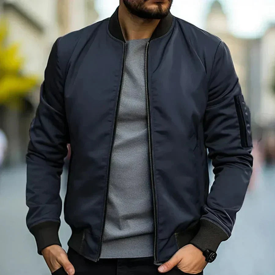 Klassische Bomberjacke