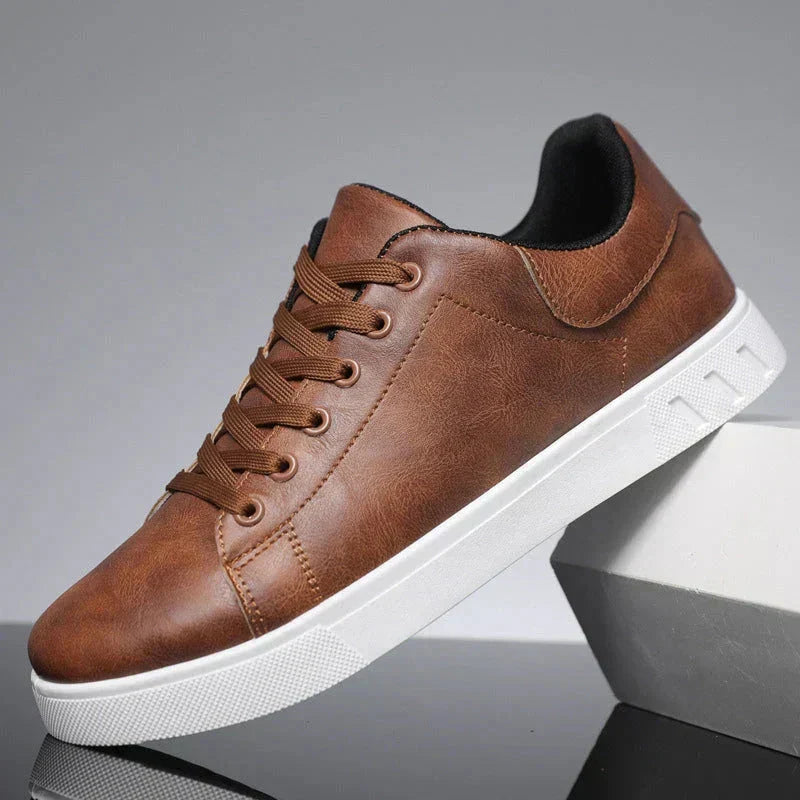Zeitlose Leder-Sneaker