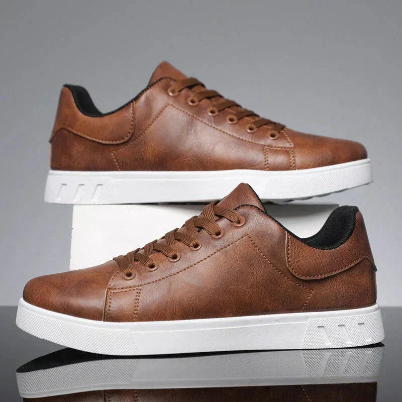 Zeitlose Leder-Sneaker