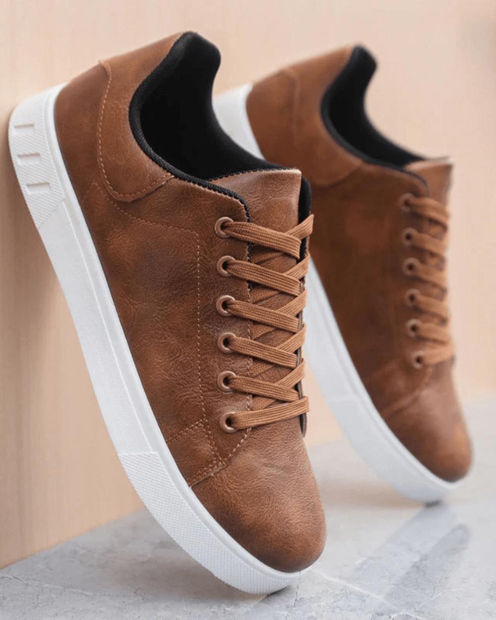 Zeitlose Leder-Sneaker