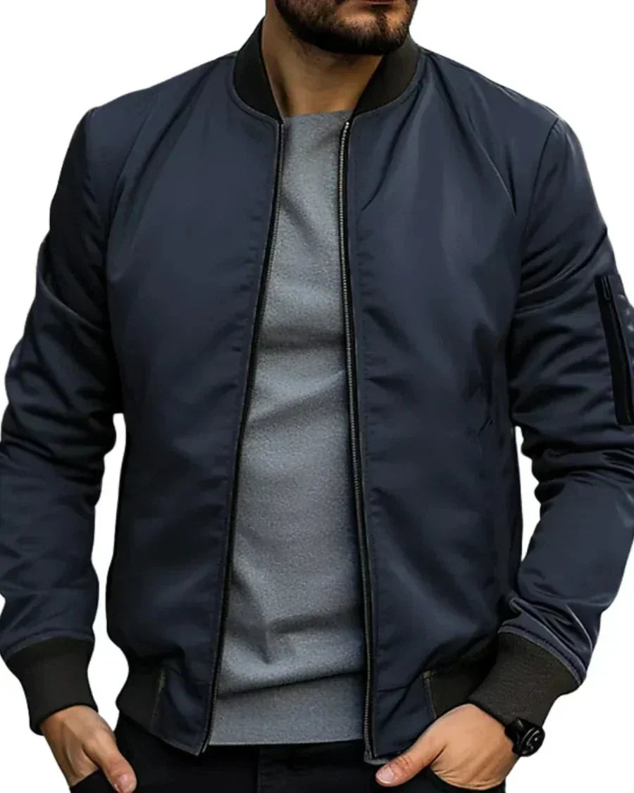 Klassische Bomberjacke