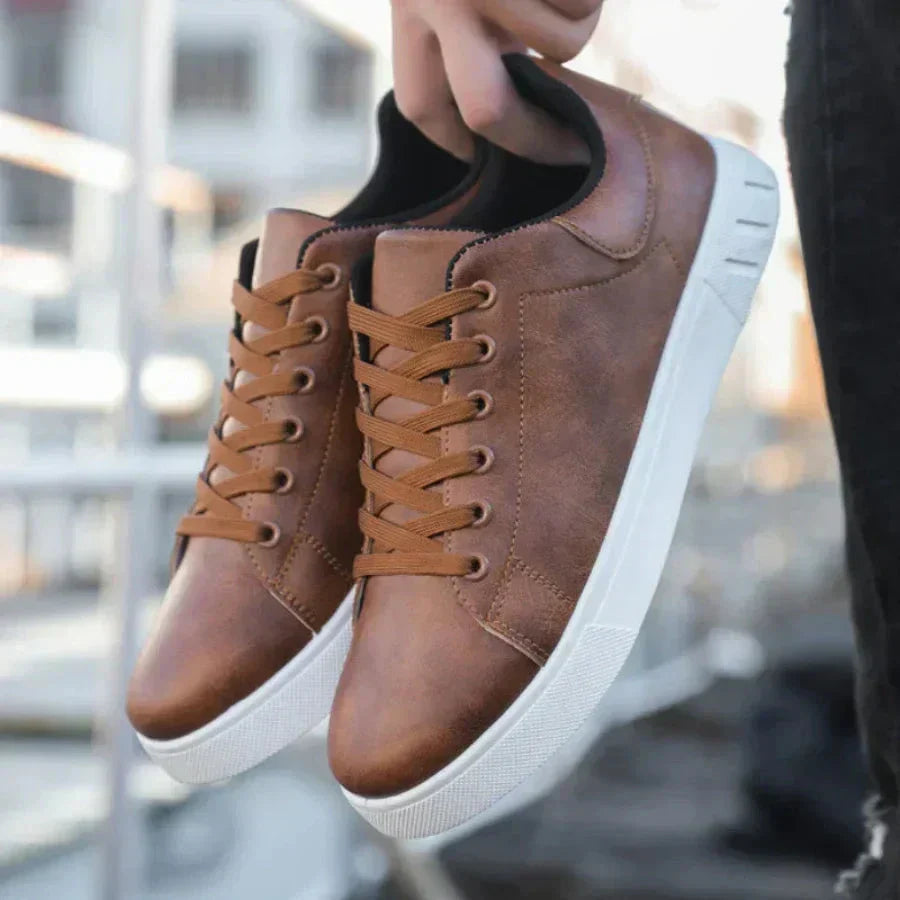 Zeitlose Leder-Sneaker