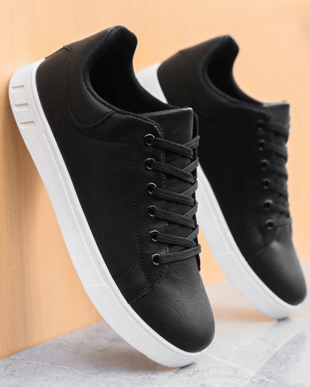 Zeitlose Leder-Sneaker