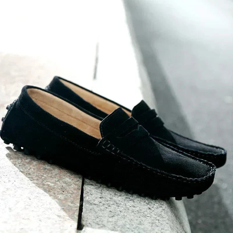 Lässige Wildleder-Slipper